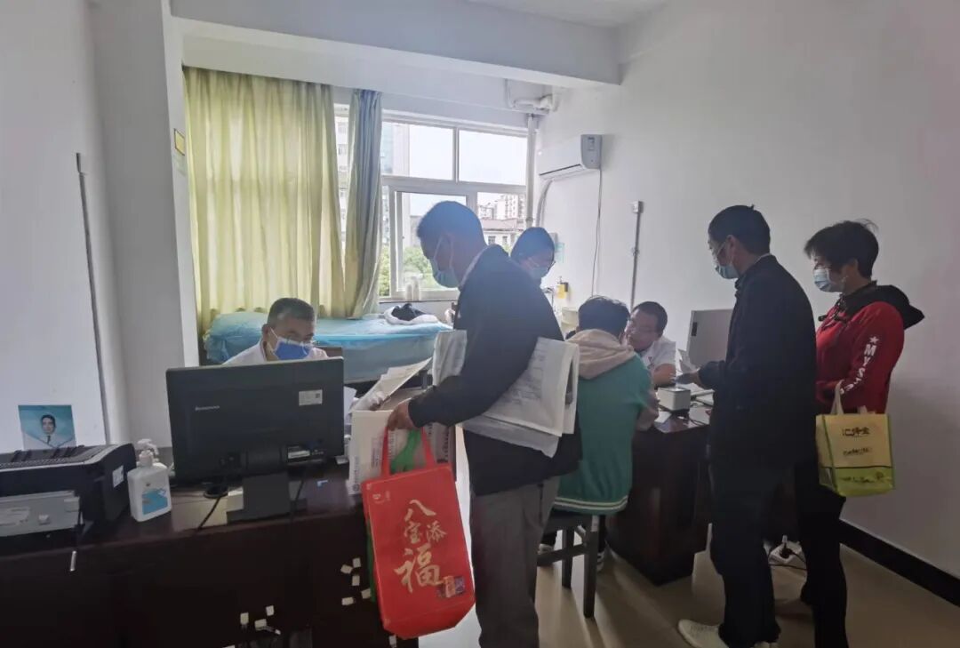 医院托管是什么意思“省县直通+融合”：走进托管后的江西省人民医院进贤医院_https://www.jmylbn.com_新闻资讯_第9张