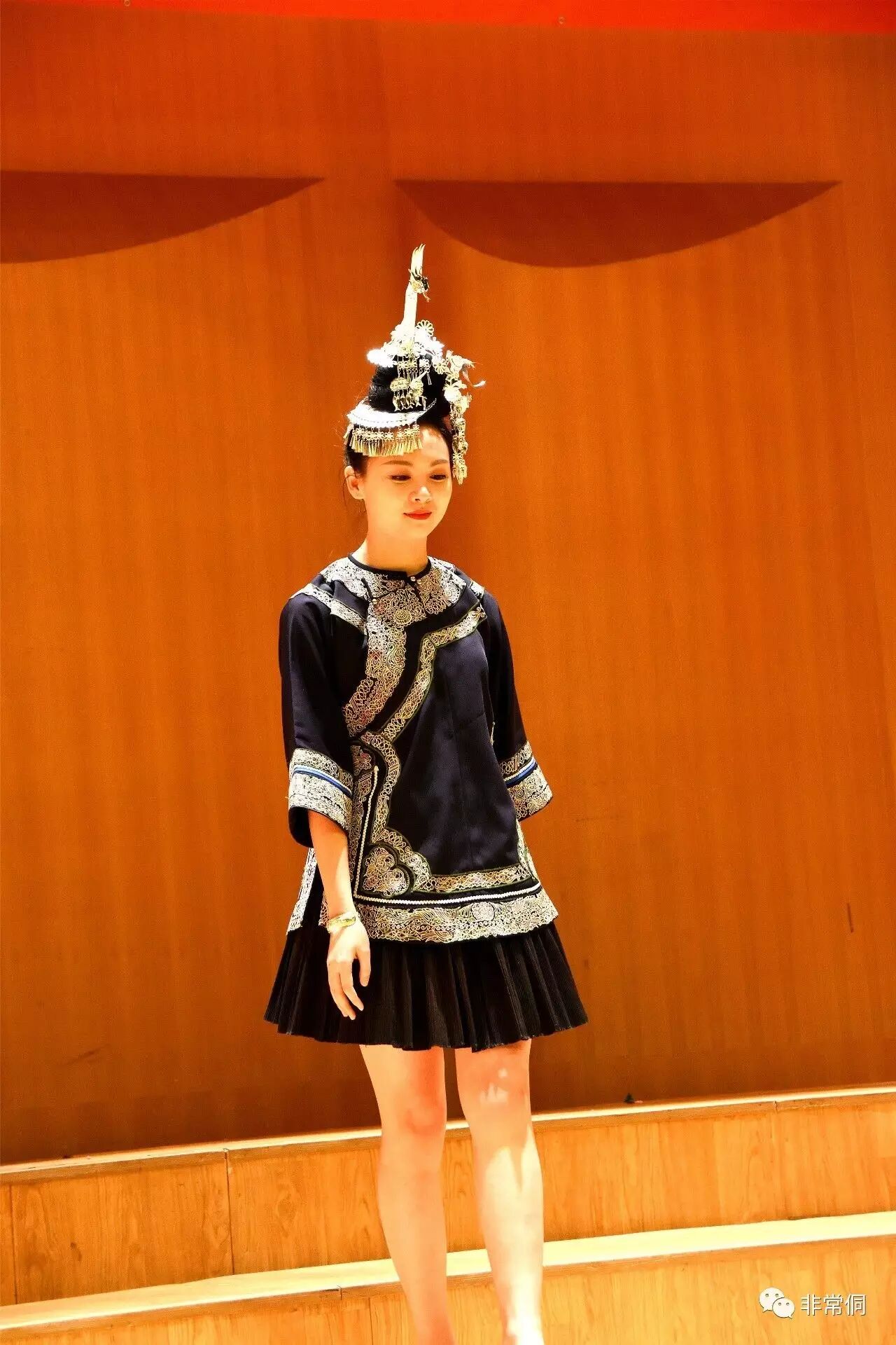 的财女嘞侗族的才女嘞(如名)京城侗歌队部分队员美女是一道靓丽的风景