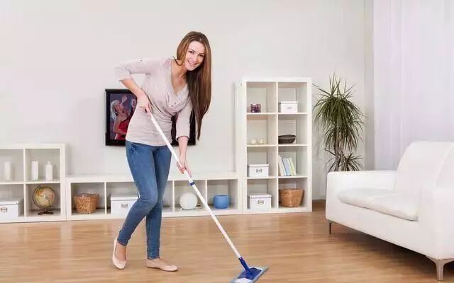 地板清洁小技巧，效果特别好！