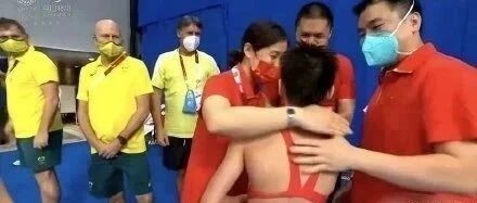 奥运最牛天才少女惊艳世界：妈妈，我终于有钱给你治病了……