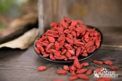 白发的原因及治疗