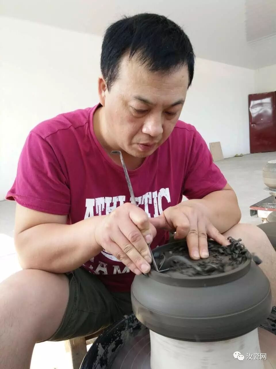 讲述王振峰的汝瓷人生,绕不开他的父亲王一沙.