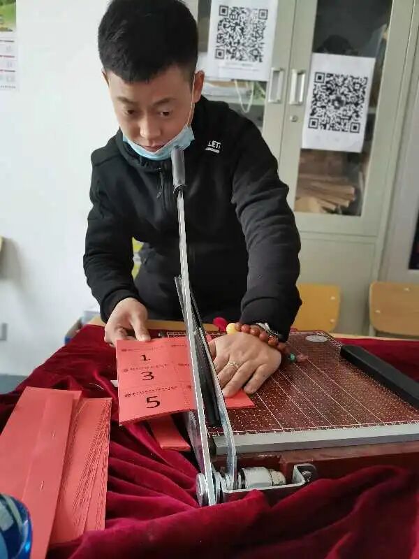 å›¾ç��‡