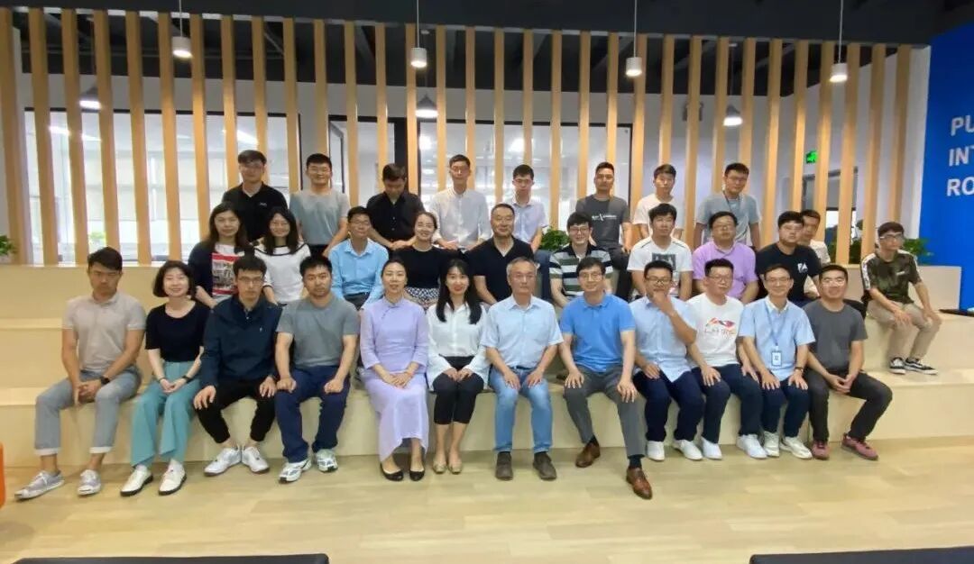 “大咖面对面” | 英特尔徐茂容老师受邀分享《AI应用落地——创新、趋势与经验总结》