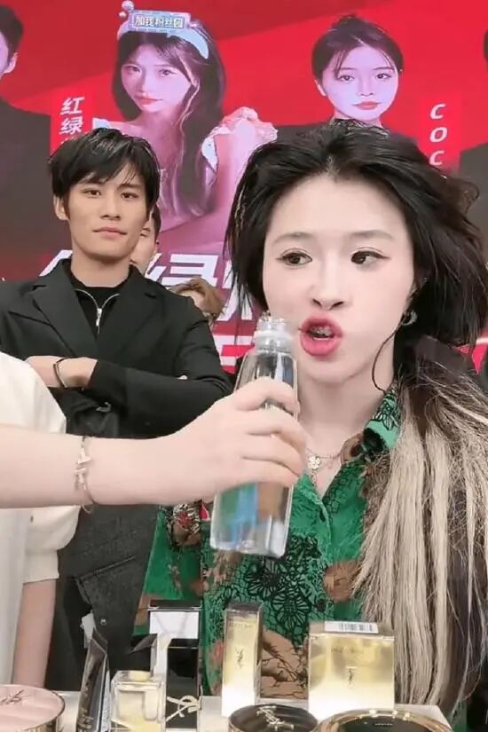 一个时代落幕！小杨哥最担心的事，还是发生了