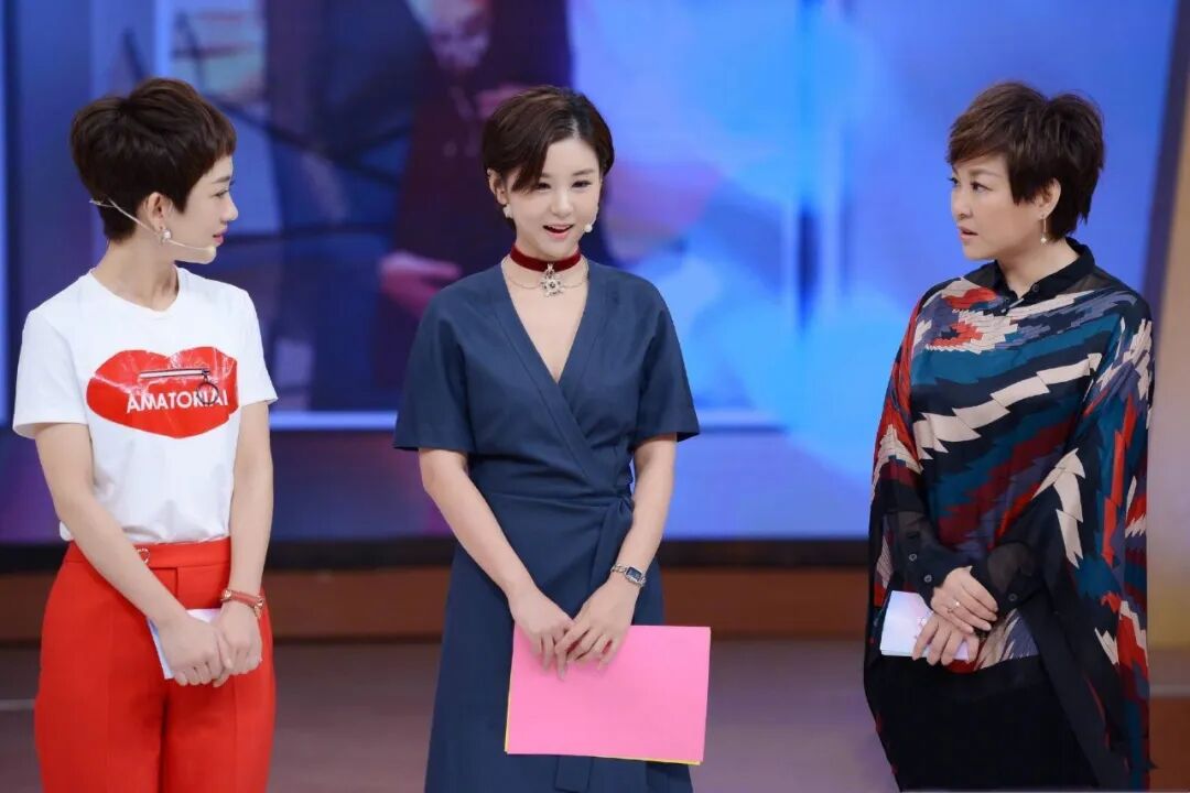 反诈老陈痛哭！年收入133万，做了2年网红后，还想回去做警察