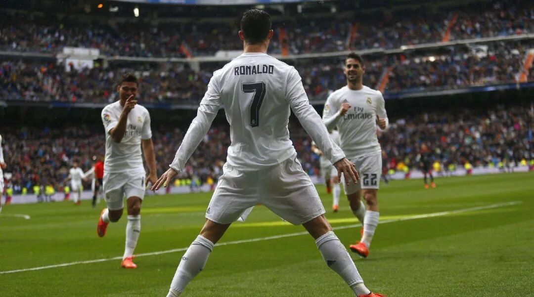 整容的网红！吴艳妮抢跑后还能“表演”多久？