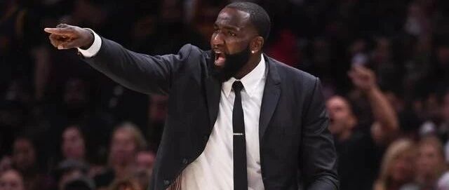 【热博玩球攻略】被质疑生涯无成就帕金斯怒怼黑子，列出生涯荣誉竟也非常人能及