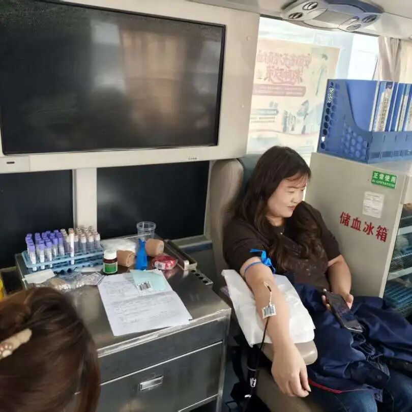 植树添绿意，献血传爱心——这个植树节，我们这样过！