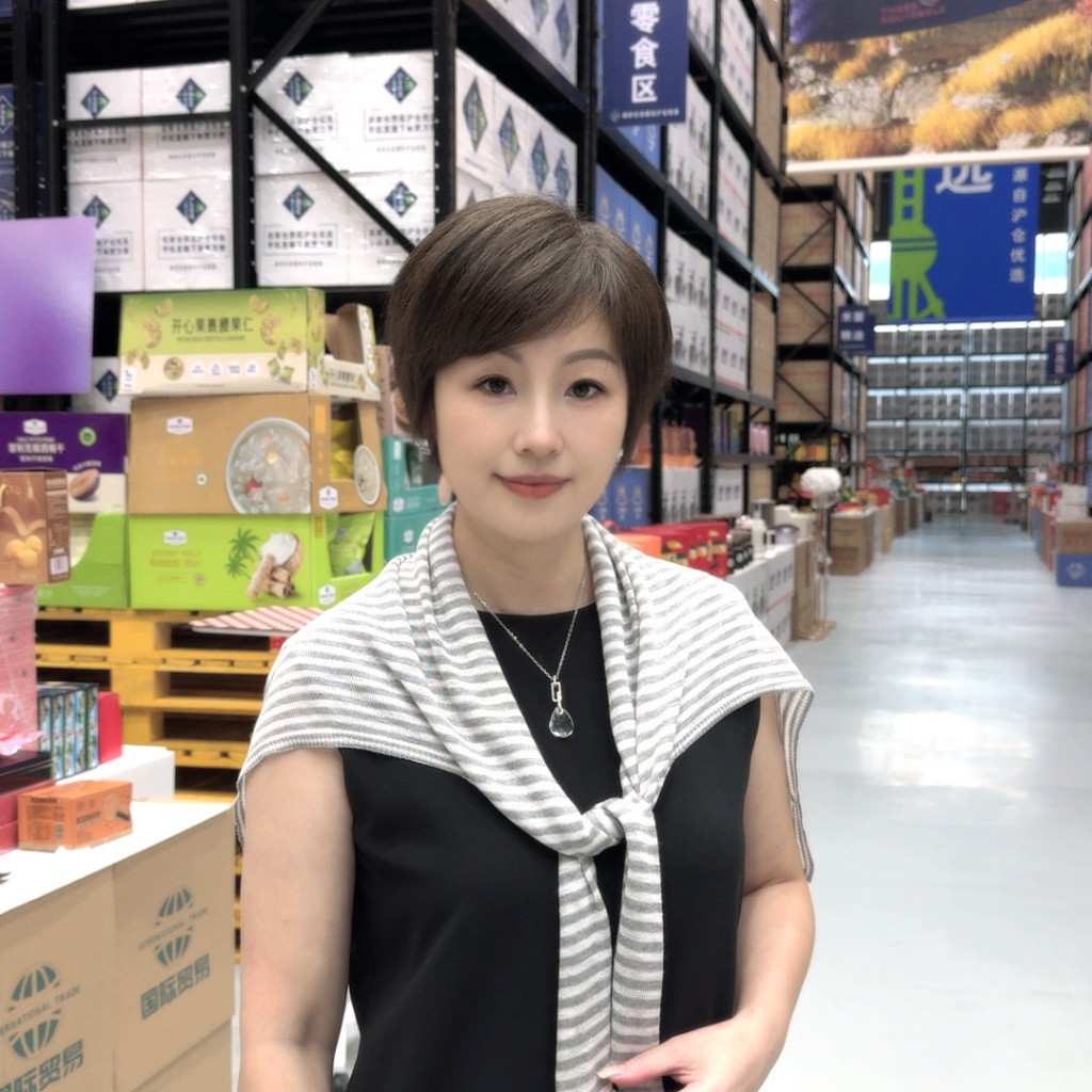 杨莲-老板娘食品仓