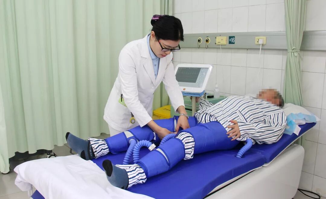 体外反搏岚山区人民医院冠心病治疗又添新利器
