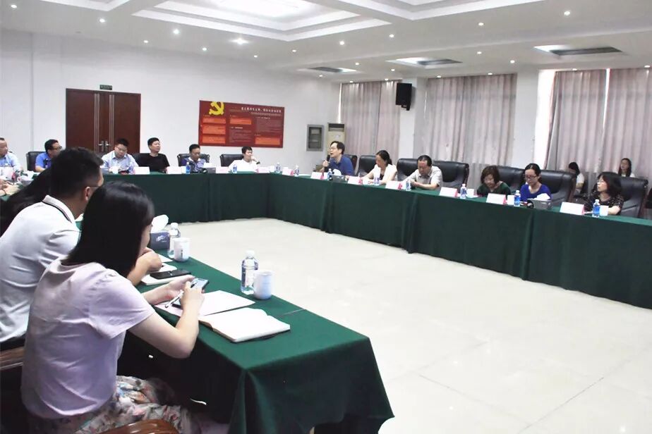 澄江街道人大工委组织市人大代表开展视察企业活动