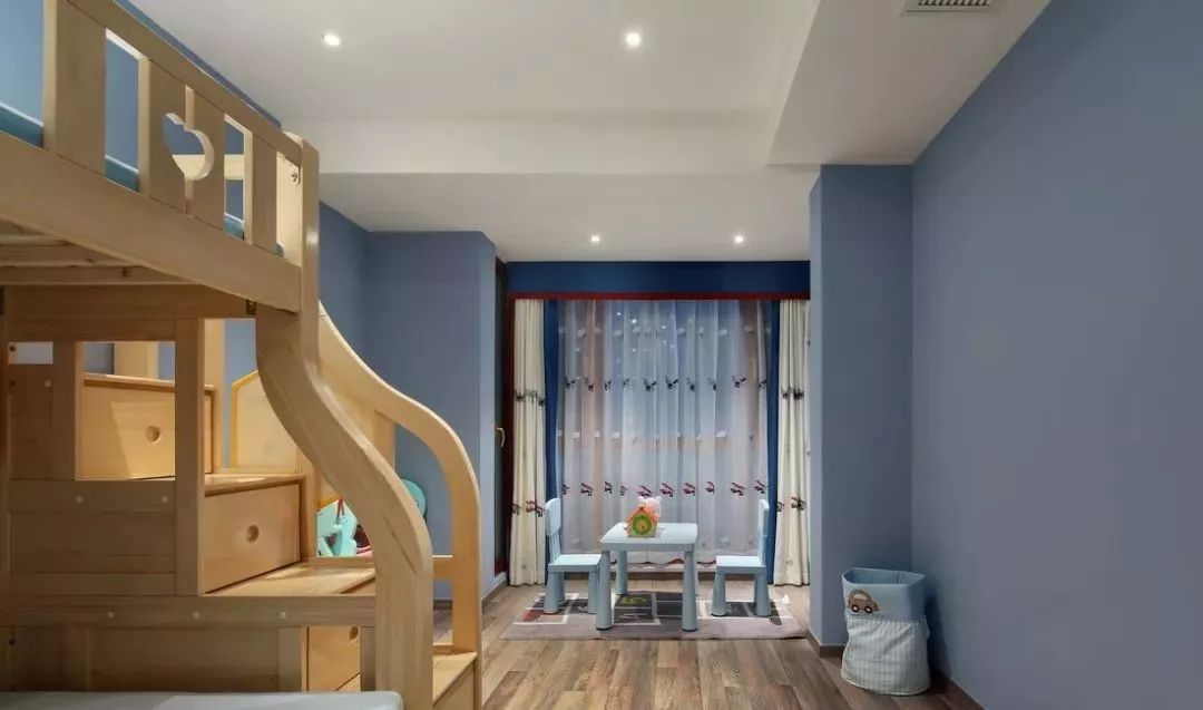 兩個小孩為了床鬧不和？你的兒童房可能需要這麼設計～ 家居 第2張