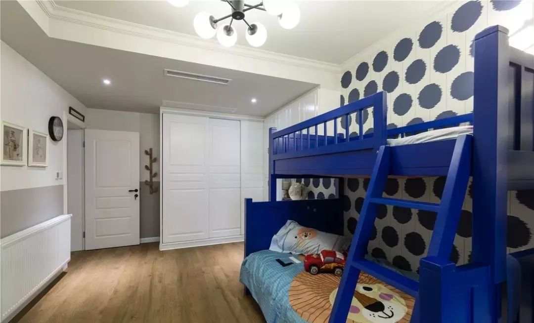 兩個小孩為了床鬧不和？你的兒童房可能需要這麼設計～ 家居 第11張