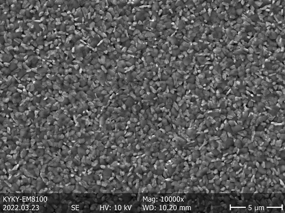 扫描电镜在钙钛矿太阳能电池中的应用