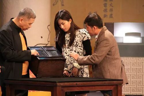 马未都告诉你，为什么要买红木家具？