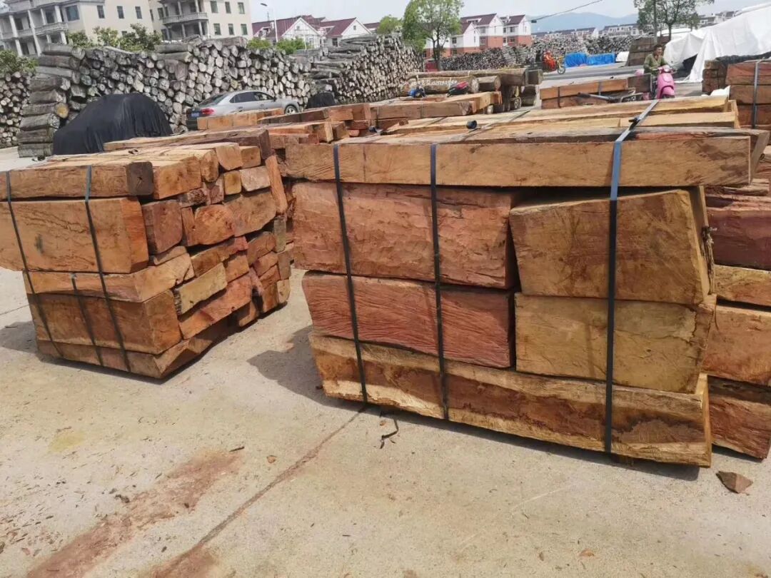 淡季黑马：缅甸花梨再涨10%，三大口岸全线停供