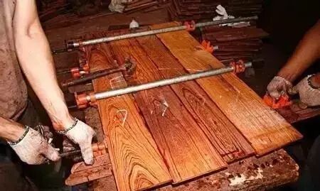 好坏美丑看拼板：红木"拼板"的好坏优劣怎