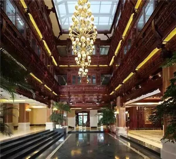 红木大佬，巨资打造的红木别墅！