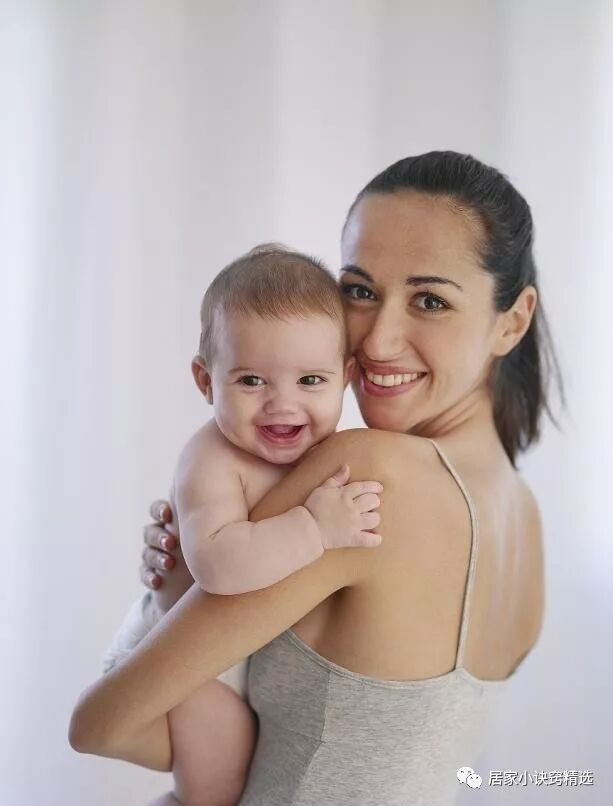 宝宝出现积食、吐奶的现象 或许改变一下策略，更有助于宝宝发育