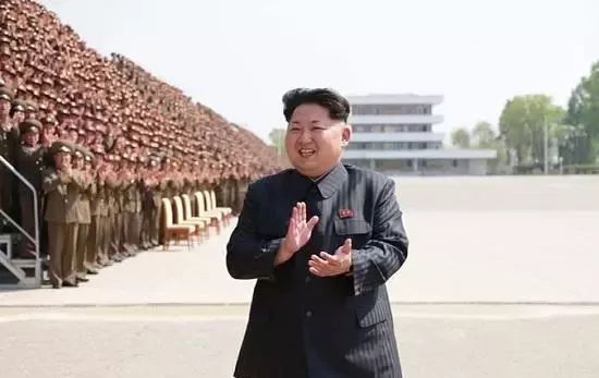 北韓刮起時尚風，金將軍欽定的「平壤最流行」服飾長什麼樣？ 時尚 第1張