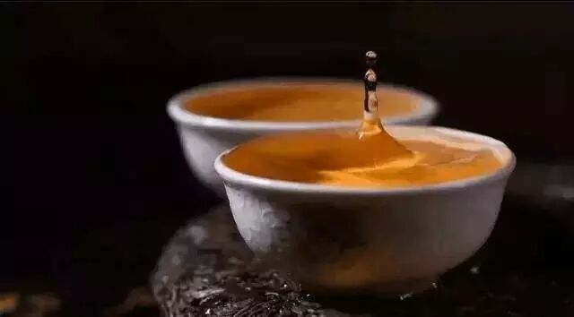 经常喝酒的人，请多喝黑茶。