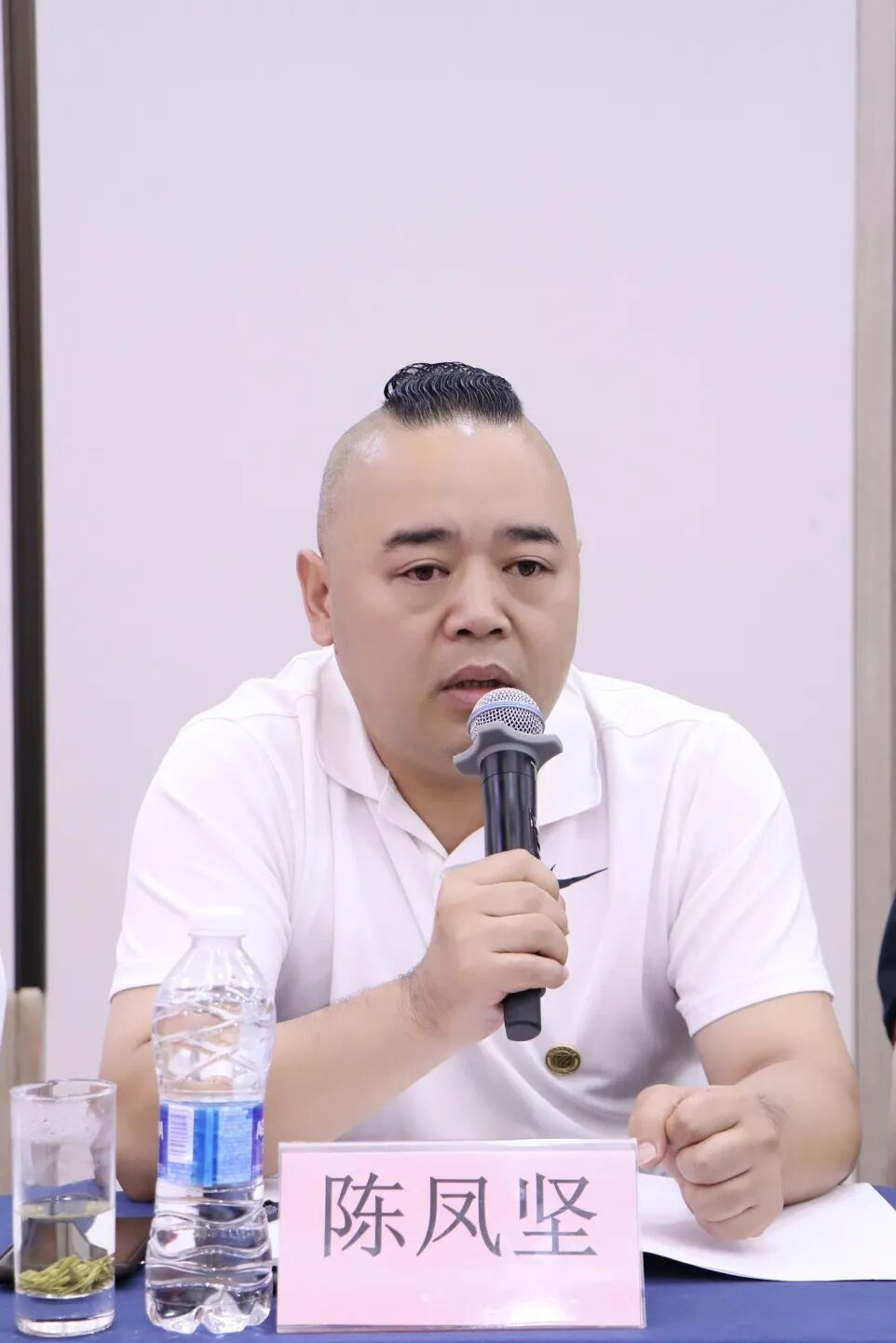 【会务动态】走进新华三探访前沿AI，共话智能体赋能企业发展｜浙江省四川商会五届五次会长办公会在杭州召开