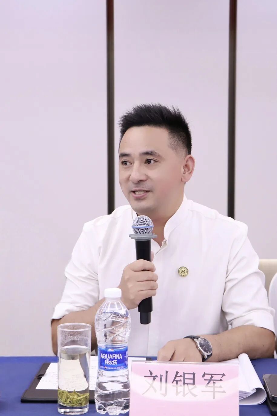 【会务动态】走进新华三探访前沿AI，共话智能体赋能企业发展｜浙江省四川商会五届五次会长办公会在杭州召开