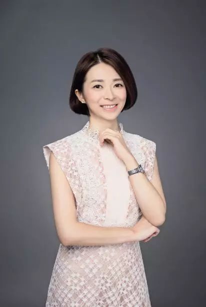 为什么金融八卦女必须死？|| 张三疯 美国财税通