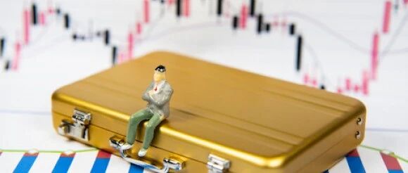 新三板精选层高调开板：首日违规减持秒开罚单，超6成股票跌破发行价