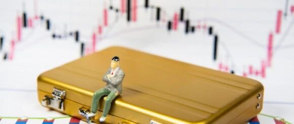 A股尾盘大跳水，沪指3400点得而复失！港股突然大爆发，发生了什么？