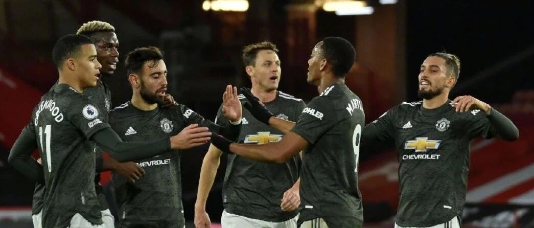 1002分！一战创三项纪录