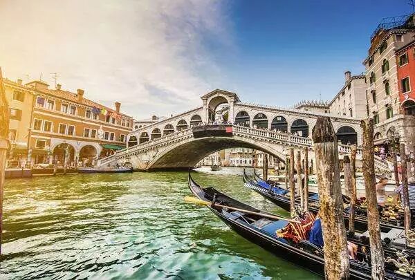 意大利·旅游|威尼斯，这座水上之城，为何惊艳了世界