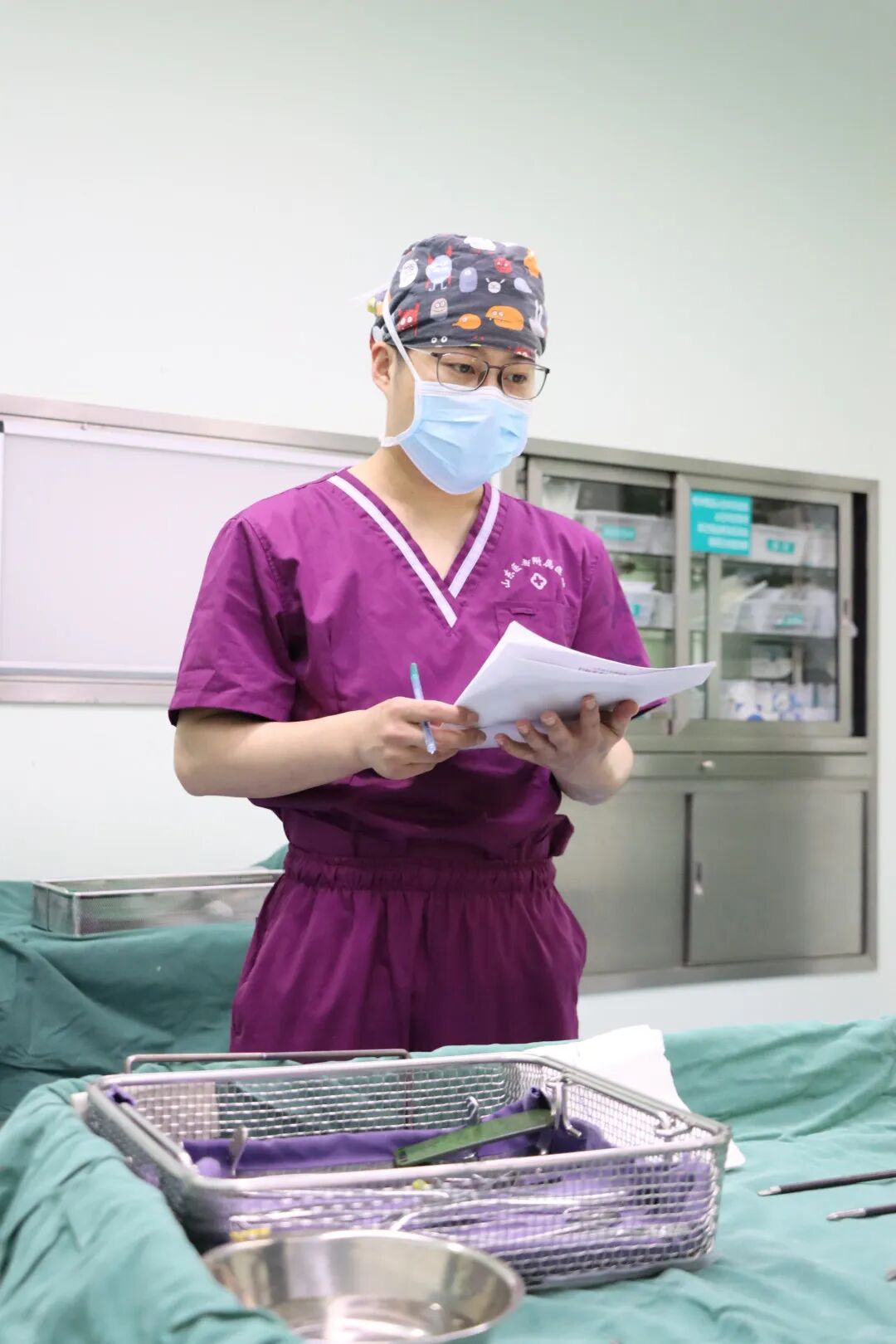 无影灯有什么特点一科一品一特色丨山东医专附属医院（临沂市老年病医院） 手术室：无影灯下暖如春_https://www.jmylbn.com_新闻资讯_第1张