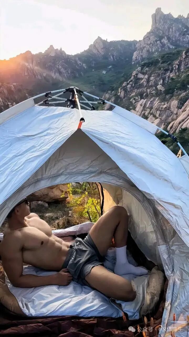 185CM山东肌肉汉子宽肩窄腰身材，又高又壮