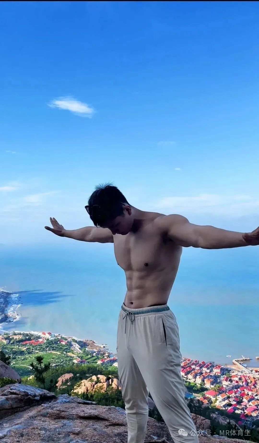 185CM山东肌肉汉子宽肩窄腰身材，又高又壮