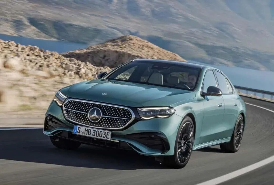 对比丨全新E级VS全新5系，更懂中国市场才是王道！