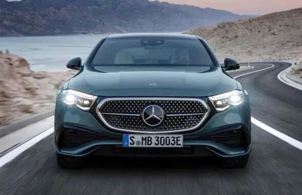 对比丨全新E级VS全新5系，更懂中国市场才是王道！