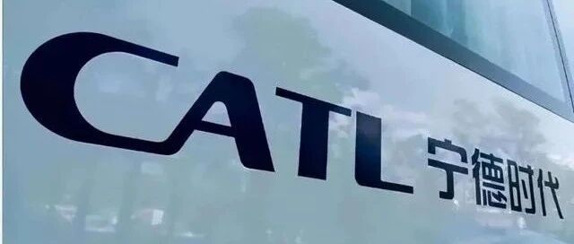 宁德时代触底反弹，万亿龙头还能坚持多久？