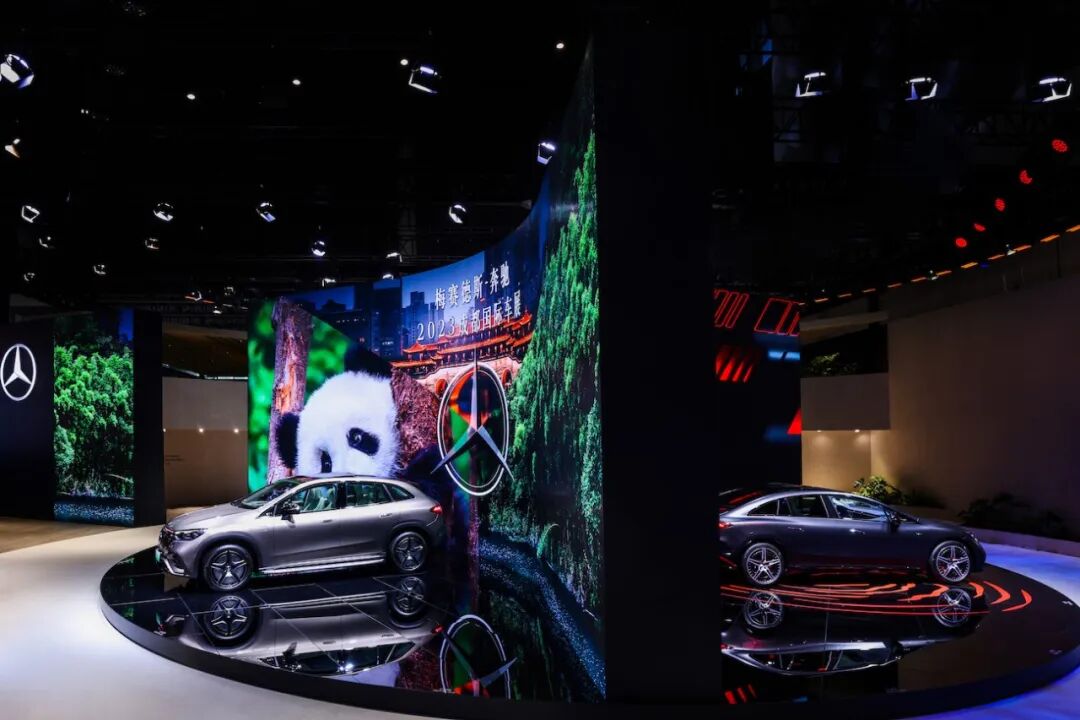 三款新车上市，超充上线！奔驰展示“新星向蓉”的决心