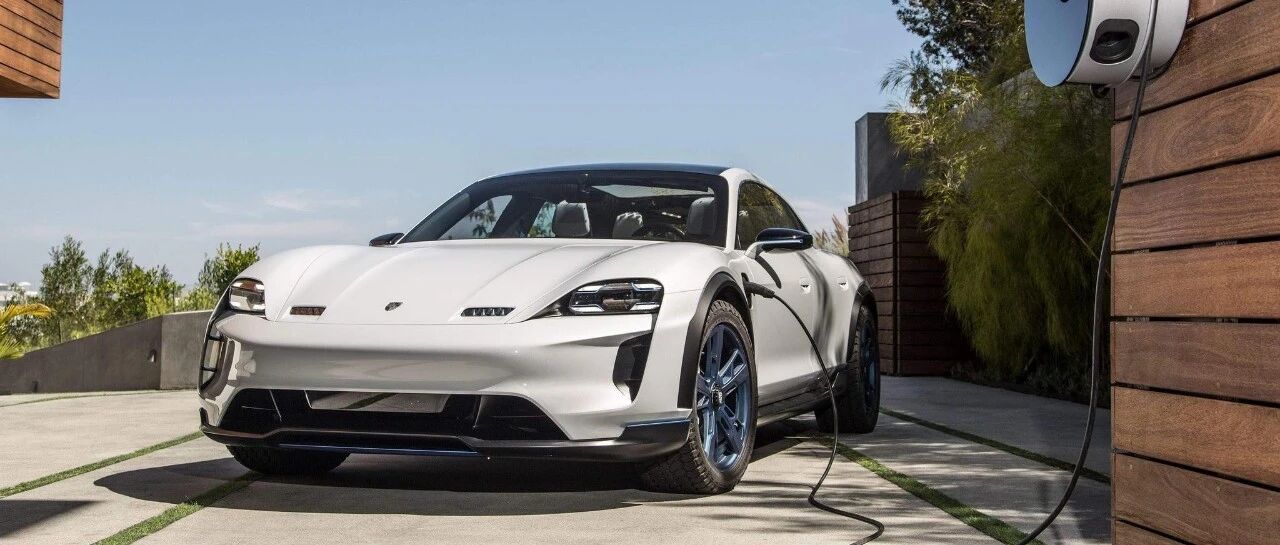 蔚来车主自动驾驶车祸致死，车企过度夸大宣传，不违法就随便吹