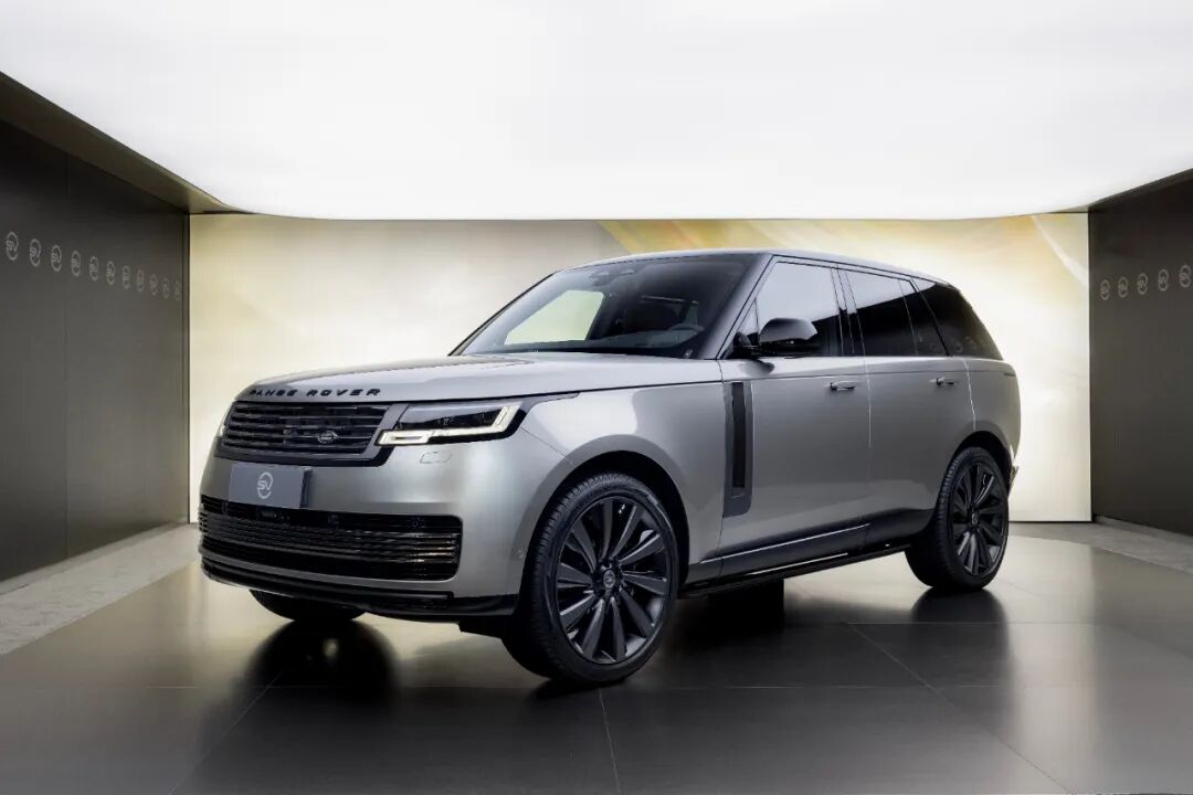 捷豹路虎三车齐发,卫士全系上新v8,品牌重塑后的进击-爱卡汽车爱咖号