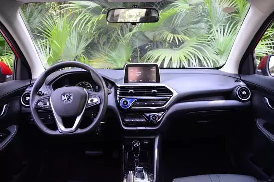 自主品牌的主场？重庆车展亮相新车开始走轿跑SUV路线！