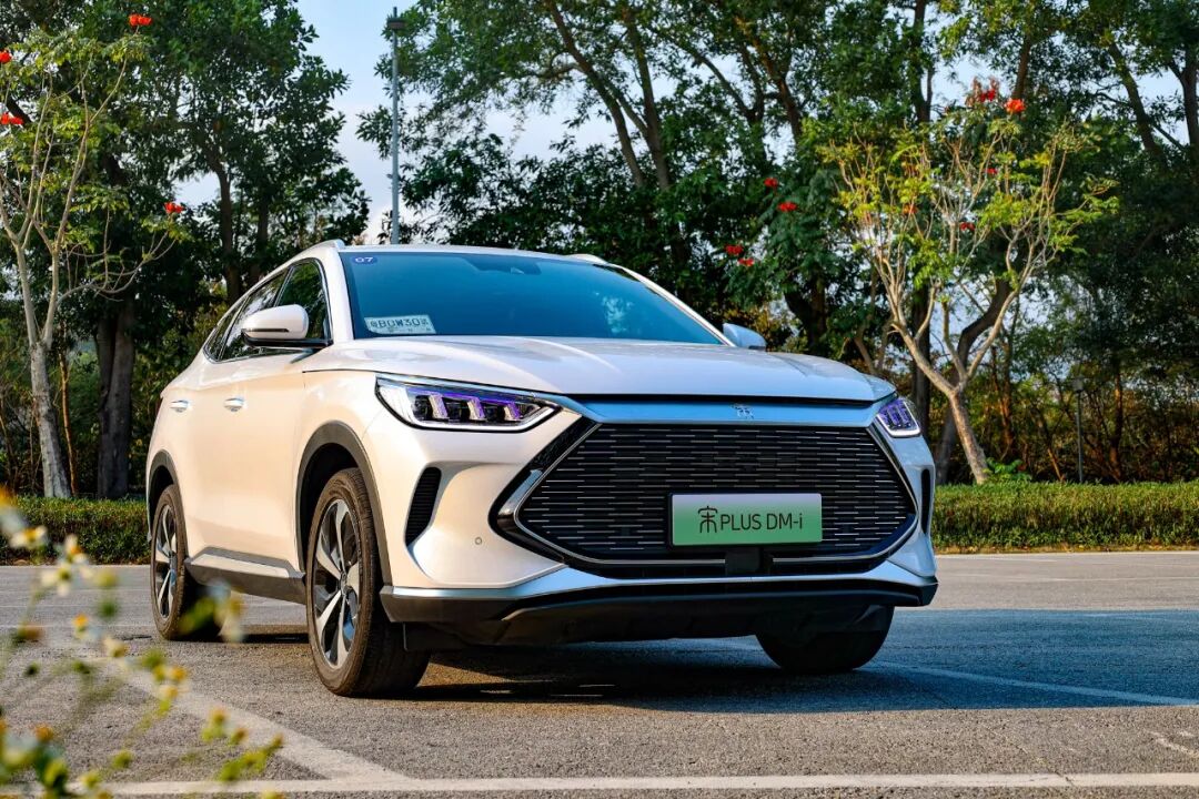 市场丨银河L7、枭龙MAX重拳出击，抢宋PLUS的蛋糕，谁成功谁失败了