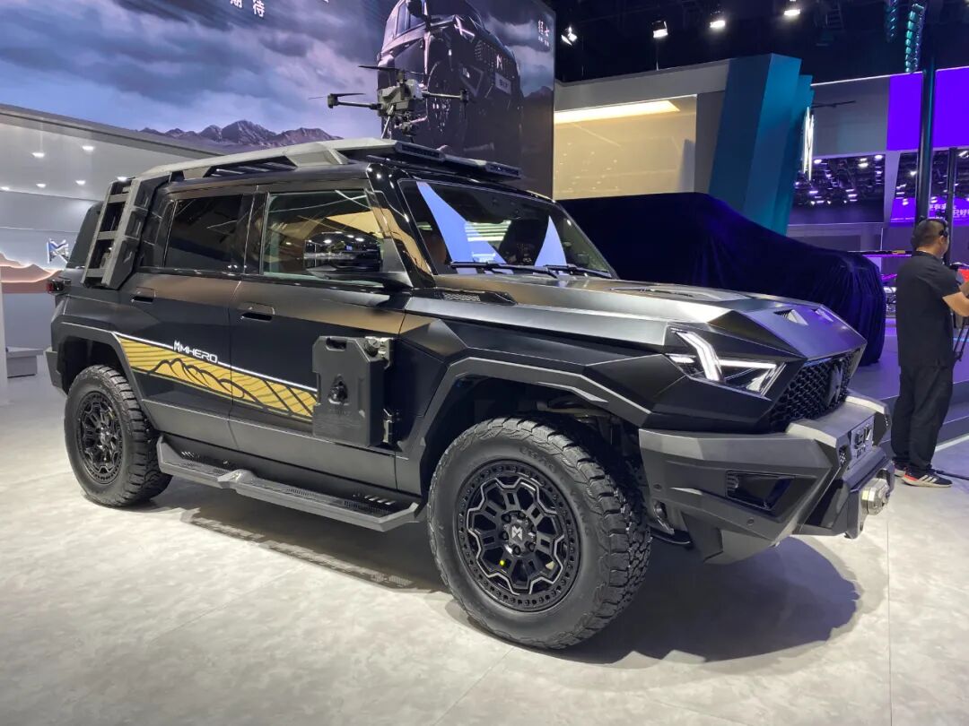 增程/纯电双动力，气场不输大G，猛士917售63.77万起