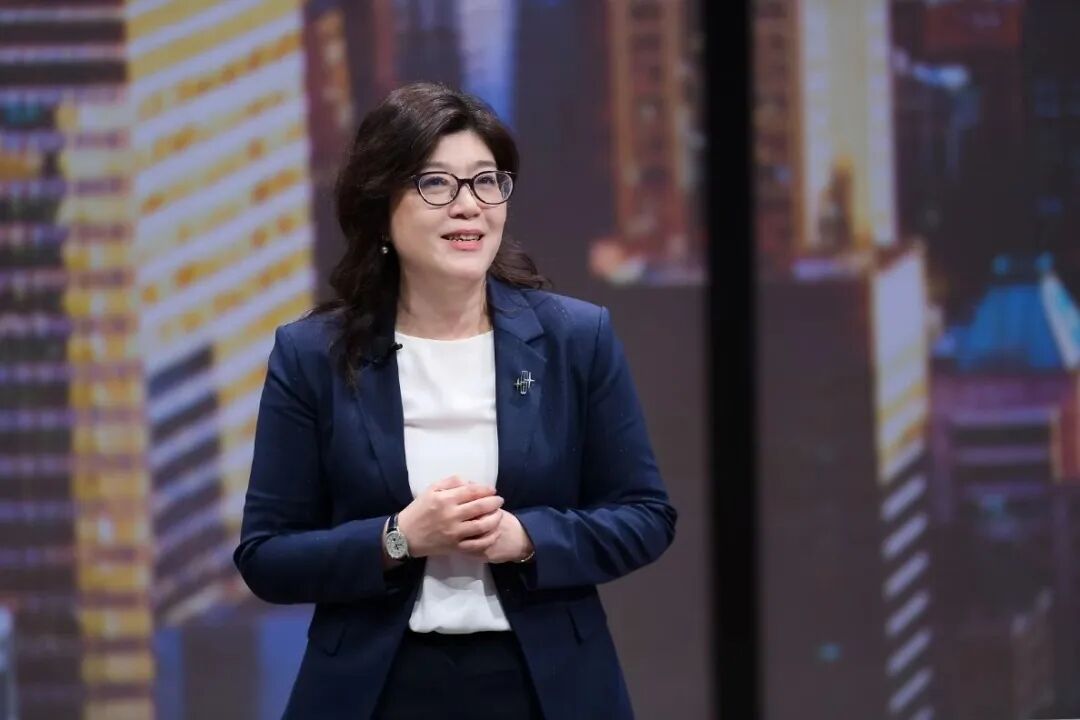 林肯发布新航海家混动版，将“大客厅”搬入车展！