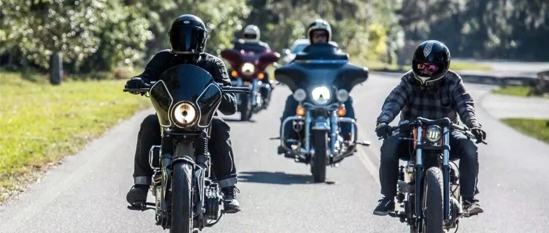 条例规定：摩托车可以上高速！But小排量还是免了吧！