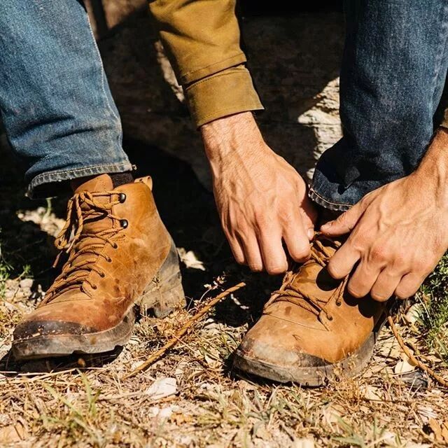 一双破靴子穿十年 他真的好寒酸啊 蝉市 微信公众号文章阅读 Wemp