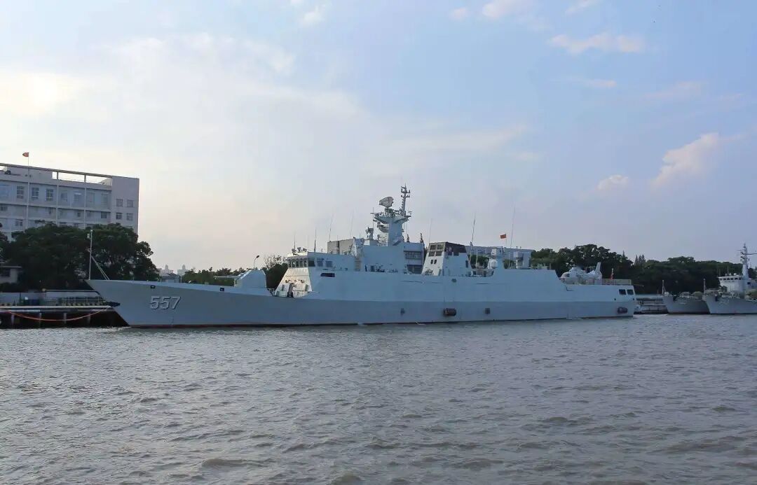 战列舰为什么被淘汰_战舰服役是什么意思_战舰退役