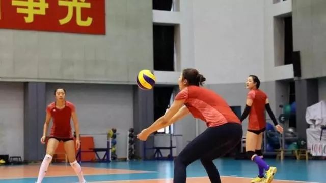 中国女排身高 女排集训再添新面孔，身高与沈静思一致，或就此被郎平重用